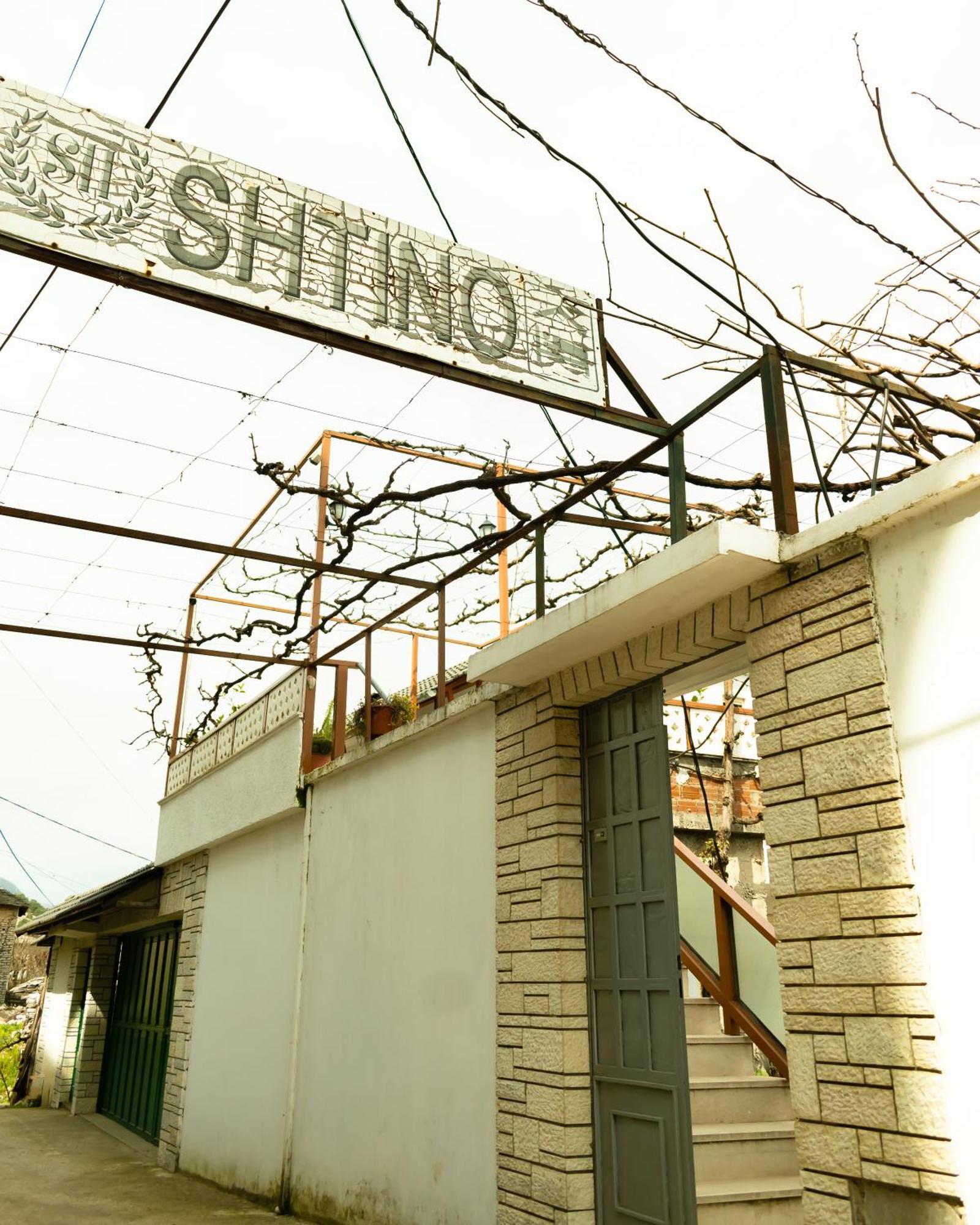 Guesthouse Shtino Gjirokaster Exterior photo